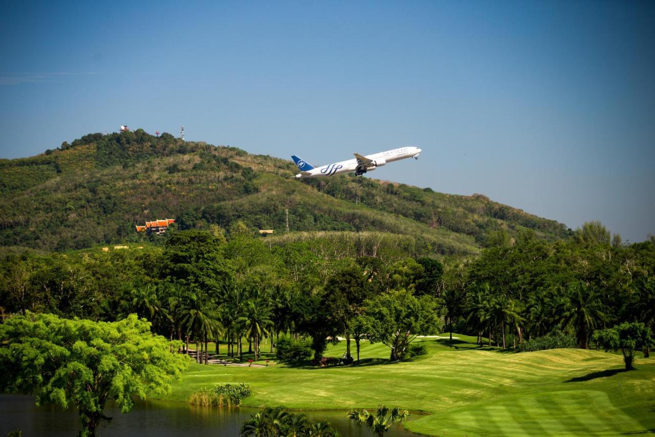 บลูแคนยอนคันทรีคลับ Hotel Mai Khao ภายนอก รูปภาพ