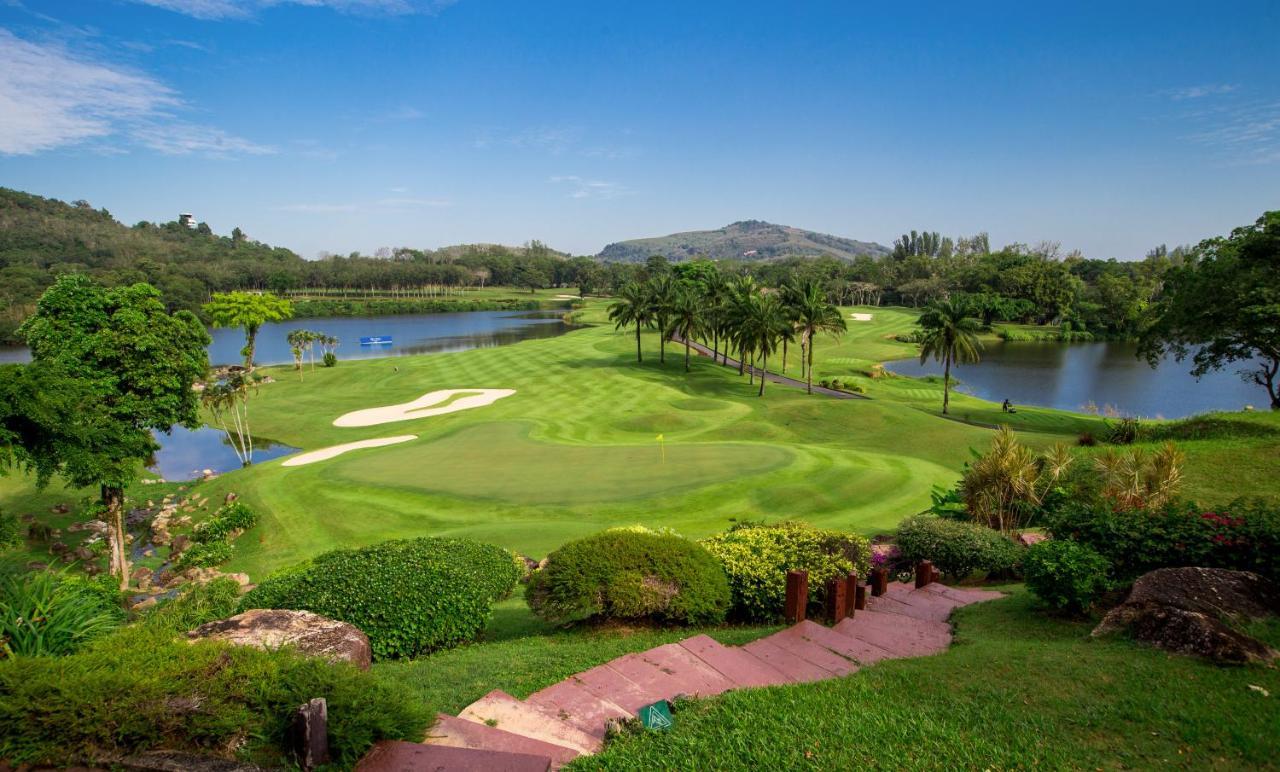 บลูแคนยอนคันทรีคลับ Hotel Mai Khao ภายนอก รูปภาพ