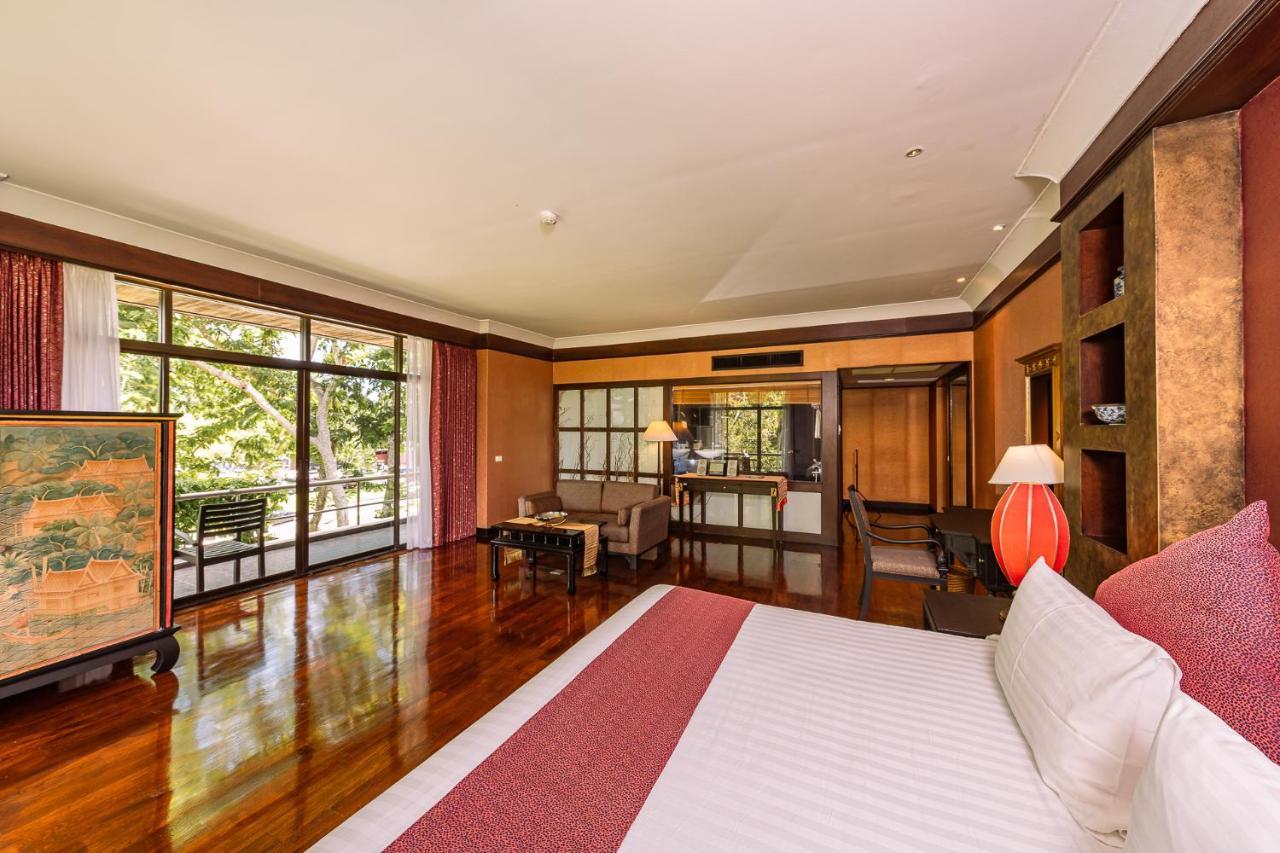 บลูแคนยอนคันทรีคลับ Hotel Mai Khao ภายนอก รูปภาพ